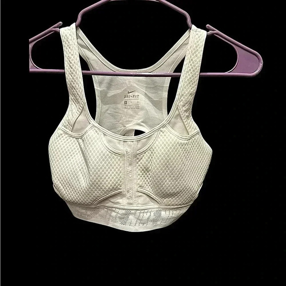 Nike dri fit white sports bra  NWT SMALL - Picture 1 of 5
